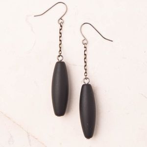 Hilary Black Agate‎ and chain Earrings